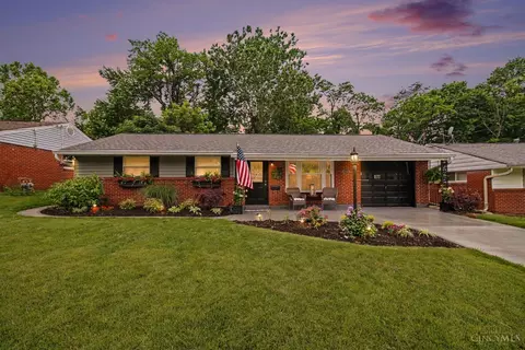 5423 Whitmore Dr, Cincinnati, OH 45238