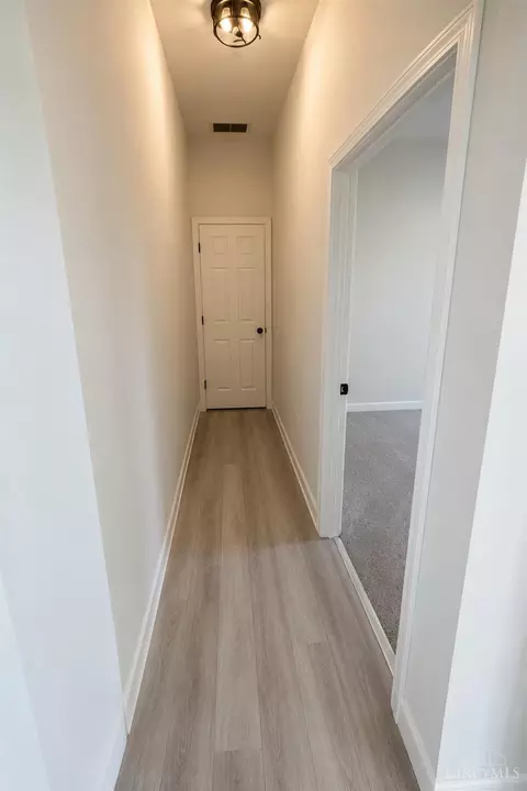 518 Forest Ave, Cincinnati, OH 45229 photo 9