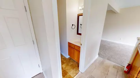 Entry Way - 21 Arrowhead Dr, Amelia, OH 45102 photo 2 of 2
