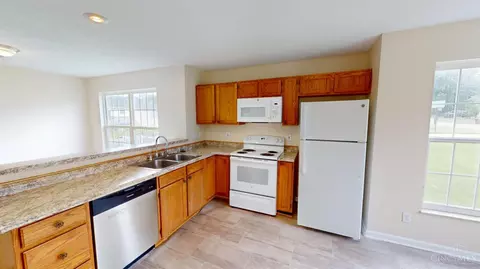 Kitchen - 21 Arrowhead Dr, Amelia, OH 45102 photo 1 of 3