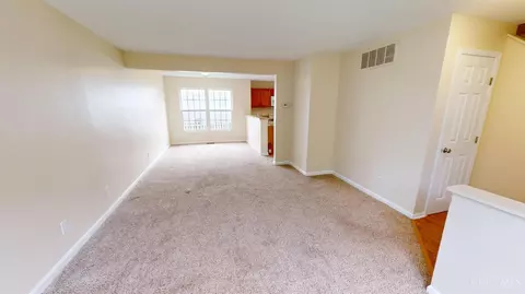 Living - 21 Arrowhead Dr, Amelia, OH 45102 photo 2 of 3