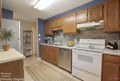 Kitchen - 4601 Shephard Rd, Batavia, OH 45103 photo 1 of 2