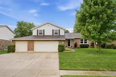 137 Palm Springs Dr, Fairfield, OH 45014