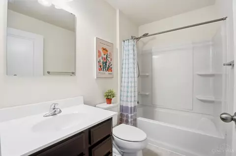 Bath - 4648 Kenneth Joseph Ct, Morrow, OH 45152 photo 4 of 5