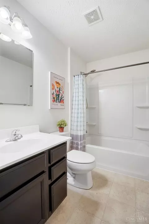Bath - 4648 Kenneth Joseph Ct, Morrow, OH 45152 photo 5 of 5