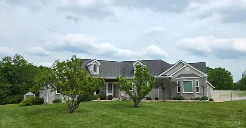 2176 California Rd, Okeana, OH 45053