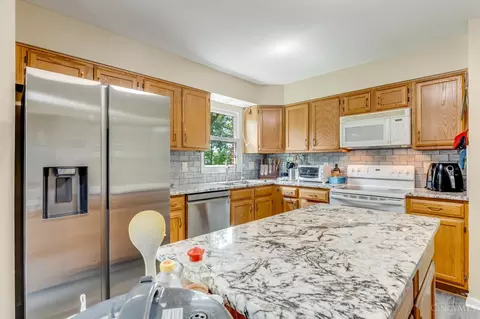 Kitchen - 151 Circle Dr, Harrison, OH 45030 photo 3 of 3