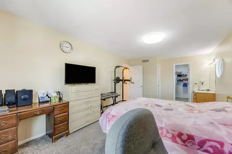 Bedroom - 151 Circle Dr, Harrison, OH 45030 photo 2 of 9