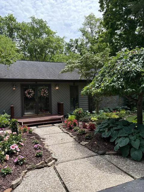 6888 Edwardsville Rd, Blanchester, OH 45107