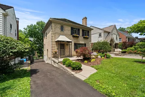 Exterior - 3429 Custer St, Cincinnati, OH 45208 photo 2 of 11