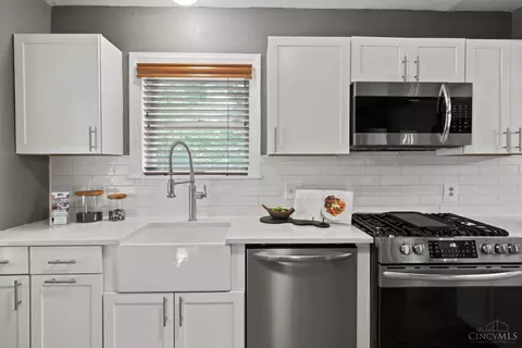 Kitchen - 3429 Custer St, Cincinnati, OH 45208 photo 2 of 4