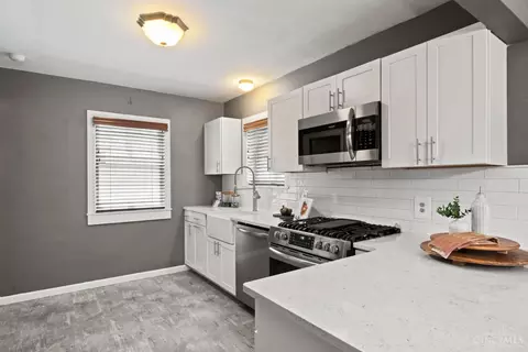 Kitchen - 3429 Custer St, Cincinnati, OH 45208 photo 3 of 4