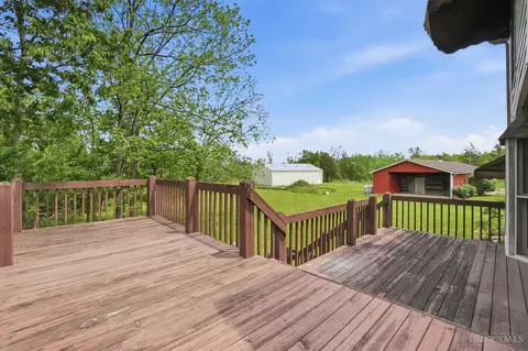 Exterior - 4852 Eck Rd, Middletown, OH 45042 photo 16 of 19