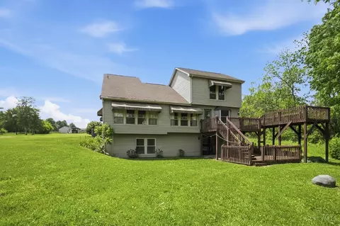 Exterior - 4852 Eck Rd, Middletown, OH 45042 photo 8 of 19