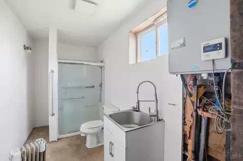 Bath - 4852 Eck Rd, Middletown, OH 45042 photo 13 of 13