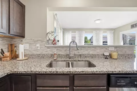 Kitchen - 176 Shanda Dr, Monroe, OH 45050 photo 6 of 6