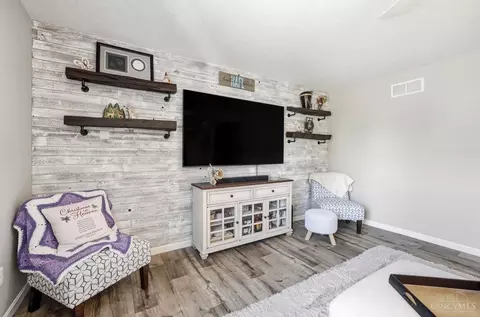 Living - 176 Shanda Dr, Monroe, OH 45050 photo 2 of 2
