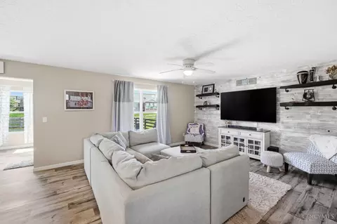 Living - 176 Shanda Dr, Monroe, OH 45050 photo 1 of 2