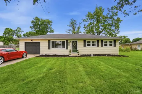7854 Lowe Dr, Carlisle, OH 45005
