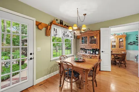 Dining - 8780 S Cove Dr, Maineville, OH 45039 photo 3 of 4