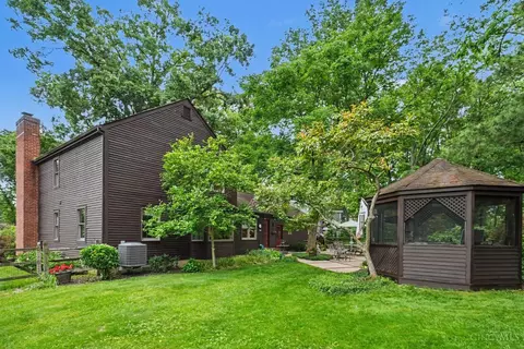 Exterior - 8780 S Cove Dr, Maineville, OH 45039 photo 8 of 8