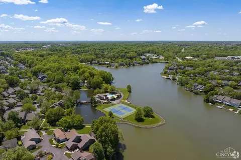 View/Area - 8780 S Cove Dr, Maineville, OH 45039 photo 2 of 3