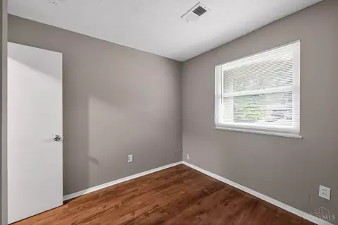 Bedroom - 1315 Meredith Dr, Cincinnati, OH 45231 photo 1 of 12