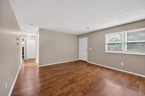 Living - 1315 Meredith Dr, Cincinnati, OH 45231 photo 4 of 4