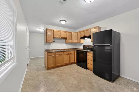 Kitchen - 1315 Meredith Dr, Cincinnati, OH 45231 photo 2 of 2