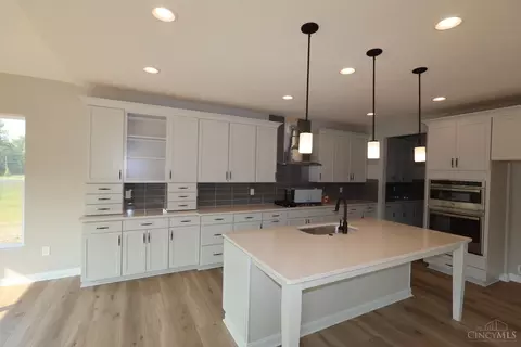 Kitchen - 270 Tilly Ct, Springboro, OH 45066 photo 1 of 2