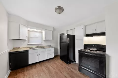 Kitchen - 1903 Acorn Dr, Cincinnati, OH 45231 photo 1 of 3