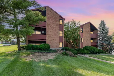 4901 Chalet Dr, Saint Bernard, OH 45217