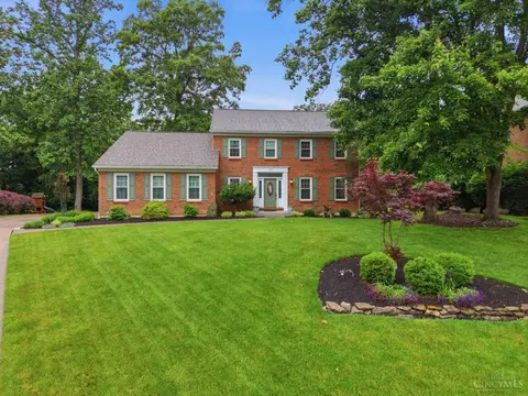 137 Shingleoak Dr, Loveland, OH 45140