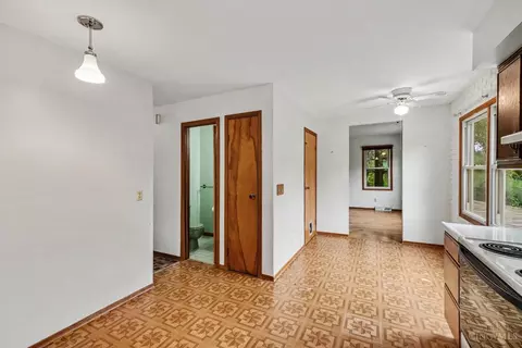 Entry Way - 3148 W Fork Rd, Cincinnati, OH 45211 photo 2 of 2