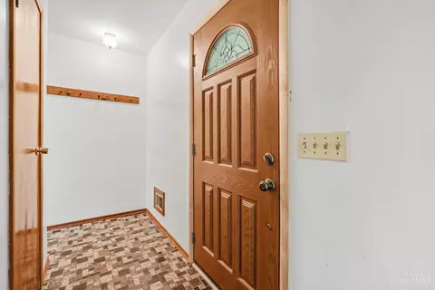 Entry Way - 3148 W Fork Rd, Cincinnati, OH 45211 photo 1 of 2