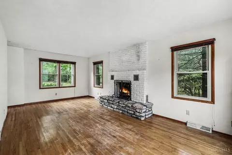Living - 3148 W Fork Rd, Cincinnati, OH 45211 photo 1 of 4