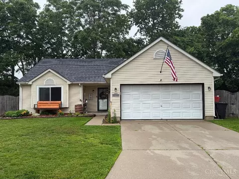 328 Hollyhock Ct, Trenton, OH 45067