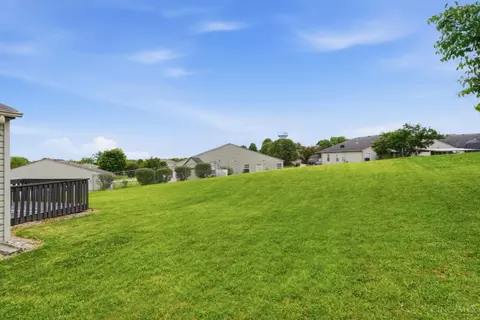 Exterior - 247 Overbrook Dr, Monroe, OH 45050 photo 4 of 9