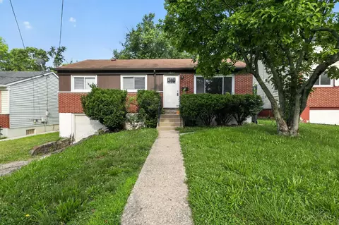 5987 Sunridge Dr, Cincinnati, OH 45224