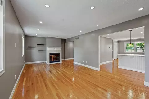 Living - 469 Maple Circle Dr, Springdale, OH 45246 photo 1 of 5