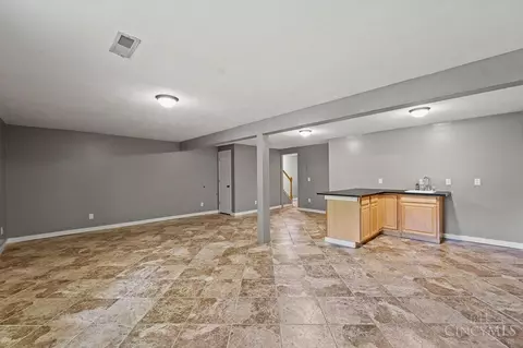 Other - 469 Maple Circle Dr, Springdale, OH 45246 photo 6 of 12