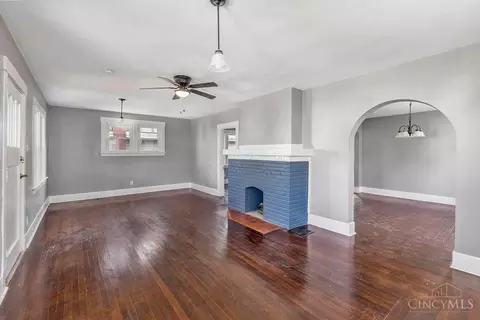 Living - 3311 Augusta Ave, Cheviot, OH 45211 photo 2 of 5