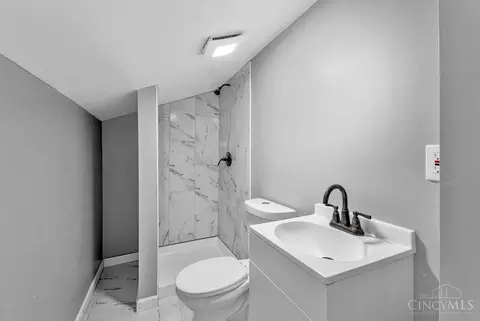Bath - 3311 Augusta Ave, Cheviot, OH 45211 photo 2 of 3