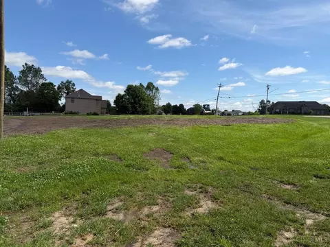 4 Beal Rd, Franklin, OH 45005