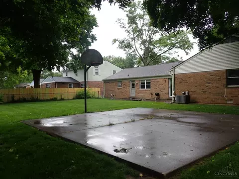 Exterior - 688 Buff Ct, Cincinnati, OH 45231 photo 3 of 7