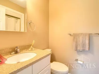 Bath - 2211 Reeder Rd, Blanchester, OH 45107 photo 2 of 4