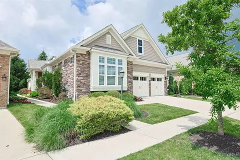 115 Candlewood Cir, Montgomery, OH 45249