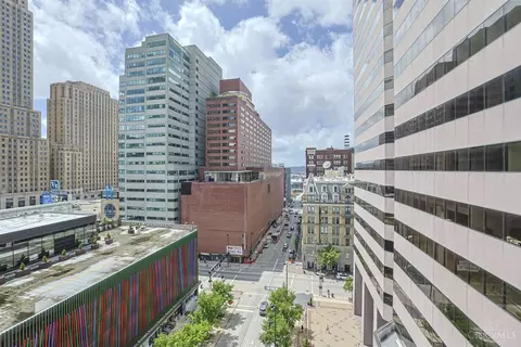 View/Area - 26 Sixth St, Cincinnati, OH 45202 photo 1 of 1