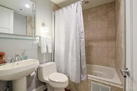 Bath - 26 Sixth St, Cincinnati, OH 45202 photo 2 of 2