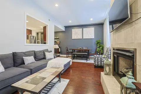 Living - 26 Sixth St, Cincinnati, OH 45202 photo 3 of 5